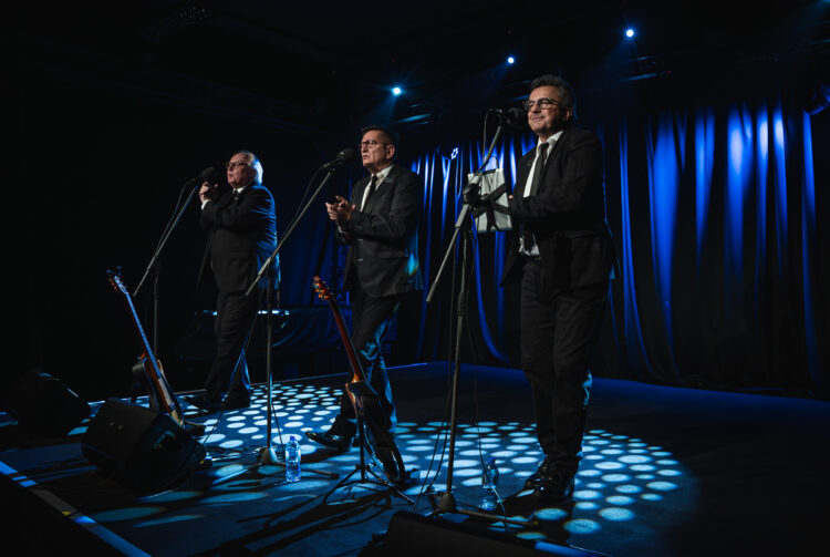 Wieczór mikołajkowy z kabaretem OT.TO (fotogaleria)