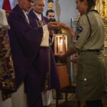 Betlejemskie Światło Pokoju trafiło na Podkarpacie (fotogaleria) - Polskie Radio Rzeszów