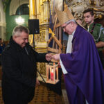 Betlejemskie Światło Pokoju trafiło na Podkarpacie (fotogaleria) - Polskie Radio Rzeszów