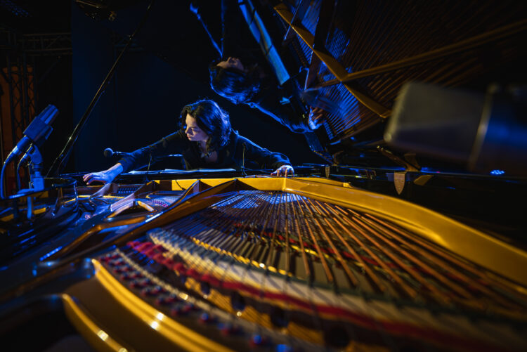 Recital fortepianowy Marianny Humetskiej w naszym studiu koncertowym (fotogaleria) 1 - Polskie Radio Rzeszów Recital fortepianowy Marianny Humetskiej w naszym studiu koncertowym (fotogaleria)