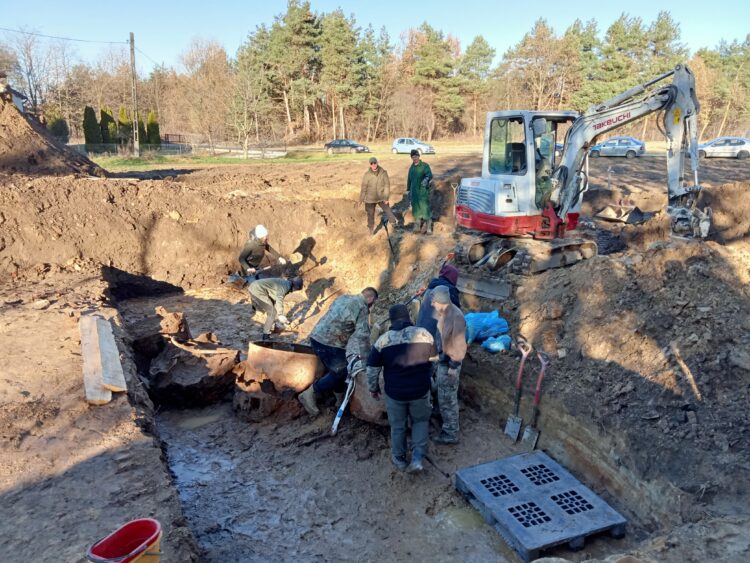 Nowe odkrycia na terenie byłego hitlerowskiego obozu pracy w powiecie dębickim