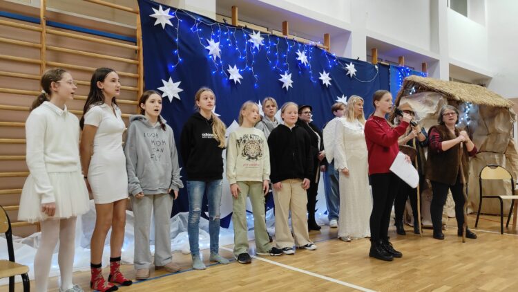 „Jasełka z gwiazdami” w Szkole Podstawowej nr 17 w Rzeszowie