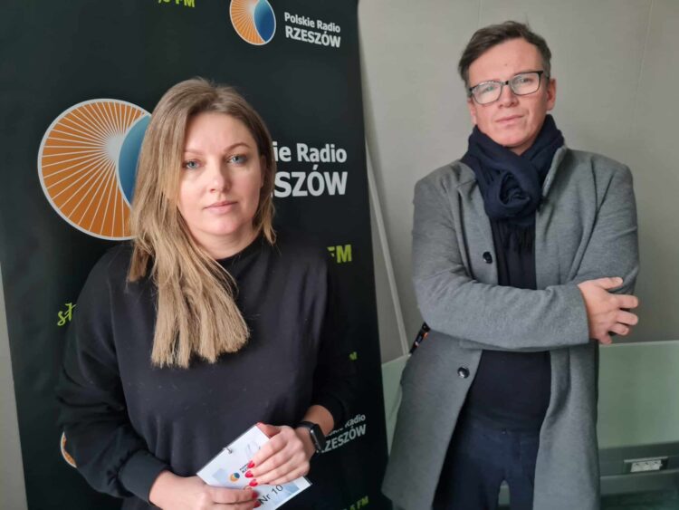 O kameralnej galerii „r_z” opowiadają artyści