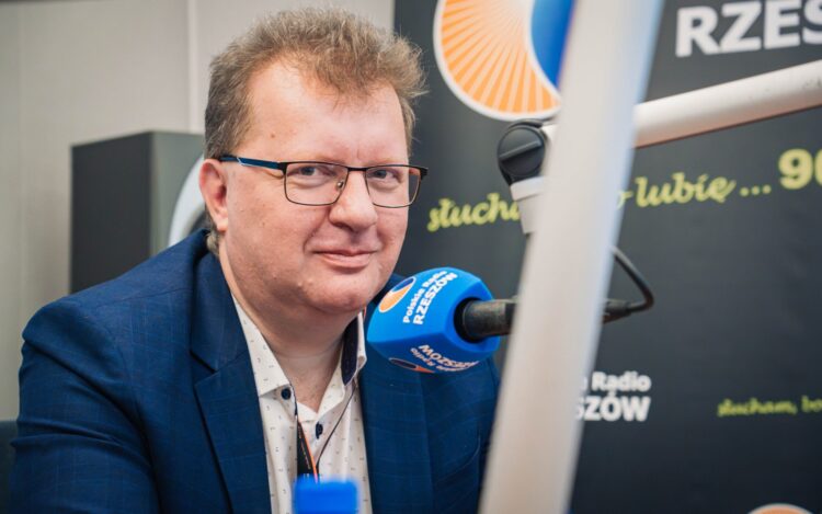 Rozmowa z Piotrem Babinetzem, członkiem Rady Mediów Narodowych 1 - Polskie Radio Rzeszów Rozmowa z Piotrem Babinetzem, członkiem Rady Mediów Narodowych