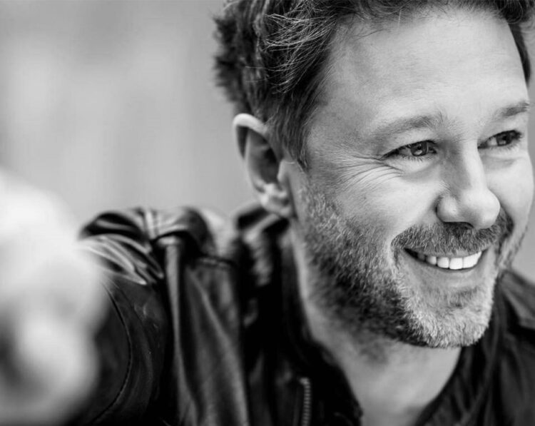 Andrzej Piaseczny o swoim najnowszym, świątecznym albumie 1 - Polskie Radio Rzeszów Andrzej Piaseczny o swoim najnowszym, świątecznym albumie