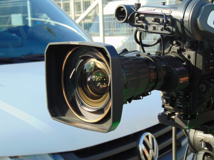 Zmiany w mediach publicznych. Manifestacje pod oddziałami telewizji