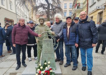 W&nbsp;Przemyślu stanął pomnik kapitana Henryka Jaskuły (zdjęcia)