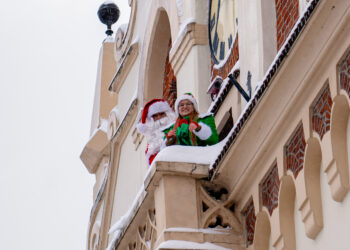 Święty Mikołaj przybył do&nbsp;Świątecznego Miasteczka (fotogaleria)