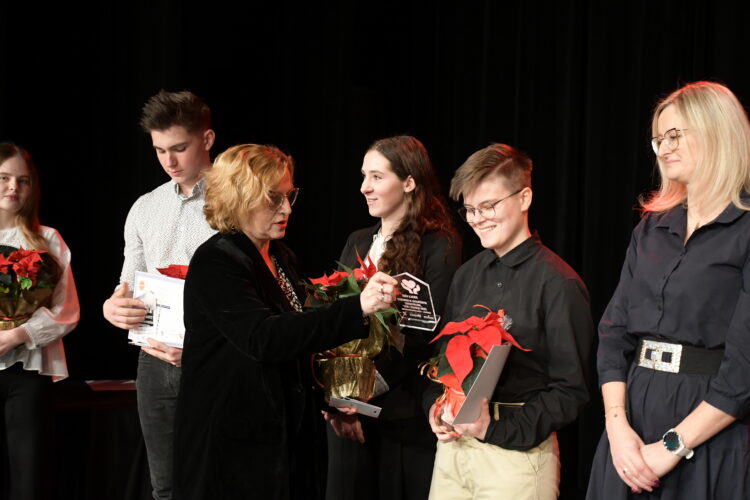 Rozstrzygnięcie konkursu Wolontariusz Ziemi Dębickiej 2023 1 - Polskie Radio Rzeszów Rozstrzygnięcie konkursu Wolontariusz Ziemi Dębickiej 2023