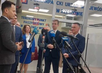 Terenowy Punkt Paszportowy od&nbsp;dziś działa w&nbsp;Stalowej Woli