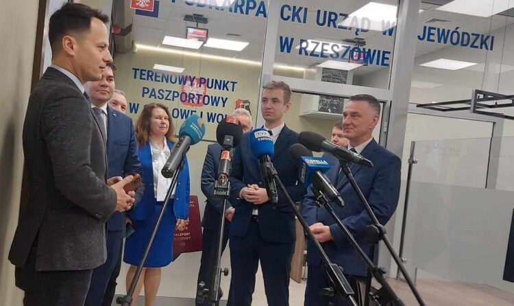 Terenowy Punkt Paszportowy od dziś działa w Stalowej Woli
