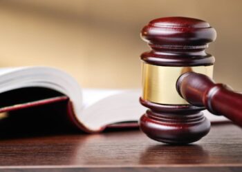 Rozpoczął się proces 20-letniej kobiety oskarżonej o&nbsp;usiłowanie zabójstwa z&nbsp;zazdrości o&nbsp;mężczyznę