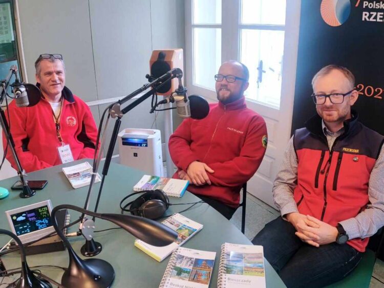 Nagrodzony został cykl przewodników „Podkarpackie. Przewodniki na cztery pory roku”