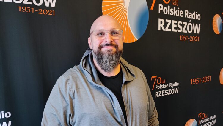 Telewizor, komputer, telefon to narzędzia. Nauczmy się korzystać z nich mądrze