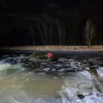 Ćwiczenia strażackie na zamarzniętym zbiorniku w Cierpiszu - Polskie Radio Rzeszów