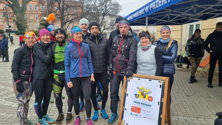 Biegali, aby pomóc 23-letniej Przemyślance