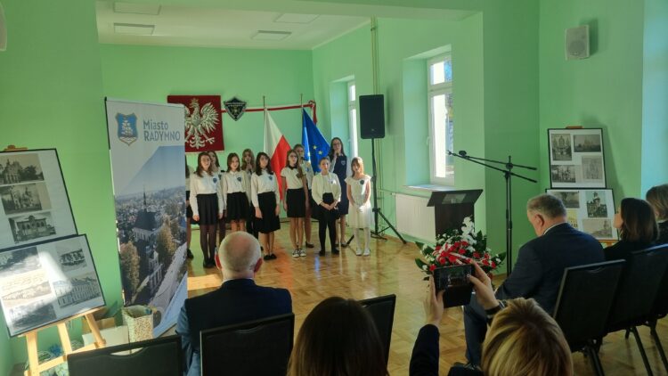 Szkoła w dawnych koszarach w Radymnie