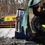 Wypadek w Dobrej pod Sieniawą. Nie żyje kierowca samochodu ciężarowego (zdjęcia) 7 - Polskie Radio Rzeszów Wypadek w Dobrej pod Sieniawą. Nie żyje kierowca samochodu ciężarowego (zdjęcia) - Polskie Radio Rzeszów