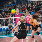 Siatkówka. Gwiazdy ze Stambułu pokonały Rysice 15 - Polskie Radio Rzeszów Siatkówka. Gwiazdy ze Stambułu pokonały Rysice - Polskie Radio Rzeszów