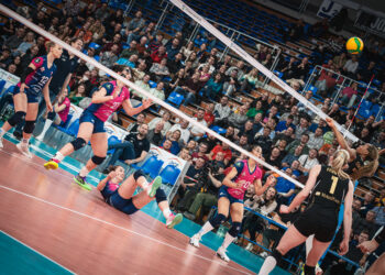 Siatkówka. Gwiazdy ze Stambułu pokonały Rysice