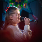 Zaśpiewali najpiękniejsze kolędy i pastorałki, by spełnić marzenie dzieci (fotogaleria) 15 - Polskie Radio Rzeszów Zaśpiewali najpiękniejsze kolędy i pastorałki, by spełnić marzenie dzieci (fotogaleria) - Polskie Radio Rzeszów