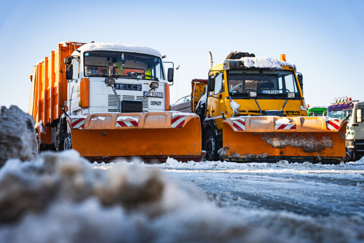Wszystkie główne drogi w regionie są przejezdne
