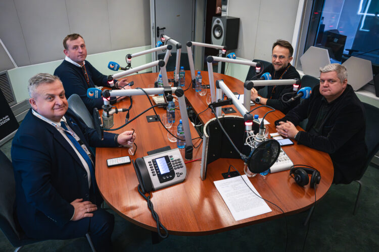 Podkarpaccy politycy dyskutowali na naszej antenie o budżecie państwa uchwalonym przez Sejm