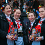 Tak gra WOŚP w Rzeszowie! Barwny korowód przeszedł ulicami miasta (zdjęcia) 24 - Polskie Radio Rzeszów Tak gra WOŚP w Rzeszowie! Barwny korowód przeszedł ulicami miasta (zdjęcia) - Polskie Radio Rzeszów