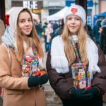 Tak gra WOŚP w Rzeszowie! Barwny korowód przeszedł ulicami miasta (zdjęcia) 44 - Polskie Radio Rzeszów Tak gra WOŚP w Rzeszowie! Barwny korowód przeszedł ulicami miasta (zdjęcia) - Polskie Radio Rzeszów