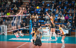 Siatkówka. Wygrana Rysic, pokonały UNi Opole 3:0 - Polskie Radio Rzeszów