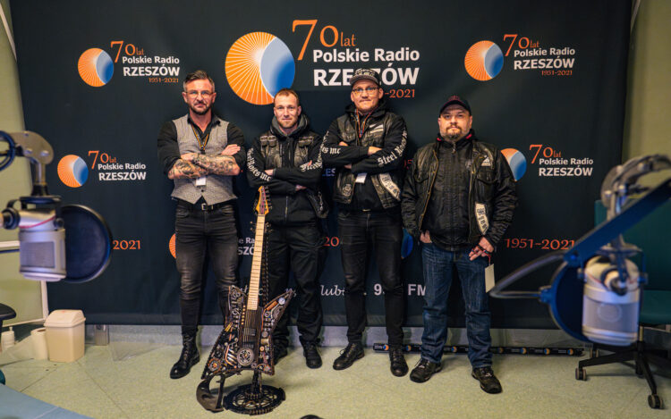 Koniec licytacji wyjątkowej gitary elektrycznej (zdjęcia)