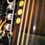 Koniec licytacji wyjątkowej gitary elektrycznej (zdjęcia) - Polskie Radio Rzeszów