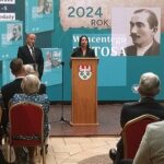 "Z chłopa premier". Reportaż Anny Leśniewskiej 8 - Polskie Radio Rzeszów "Z chłopa premier". Reportaż Anny Leśniewskiej - Polskie Radio Rzeszów