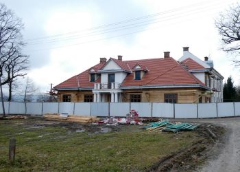 Dwór Sulimirskich w&nbsp;Kobylanach został odbudowany