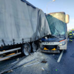 Wypadek na drodze krajowej nr 77 koło Radymna (aktualizacja) 5 - Polskie Radio Rzeszów Wypadek na drodze krajowej nr 77 koło Radymna (aktualizacja) - Polskie Radio Rzeszów