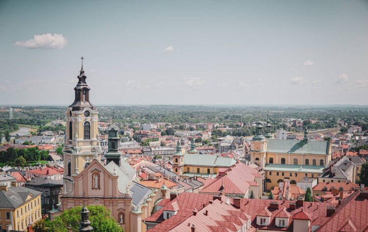 W Przemyślu postawiono namiot dla kierowców czekających na przekroczenie granicy