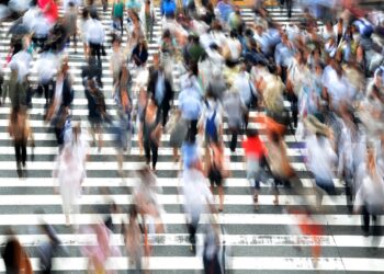 Jest nas mniej. W&nbsp;kraju spada liczba urodzeń