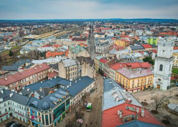 W Przemyślu zakończyła się budowa nowego mostu kolejowego na rzece San - Polskie Radio Rzeszów