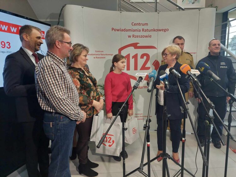 Ponad 860 tysięcy osób dzwoniło w 2023 roku pod numer 112 1 - Polskie Radio Rzeszów Ponad 860 tysięcy osób dzwoniło w 2023 roku pod numer 112