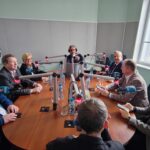 Kontrola importu na przejściach granicznych z Ukrainą tematem debaty w Polskim Radiu Rzeszów 2 - Polskie Radio Rzeszów Kontrola importu na przejściach granicznych z Ukrainą tematem debaty w Polskim Radiu Rzeszów - Polskie Radio Rzeszów