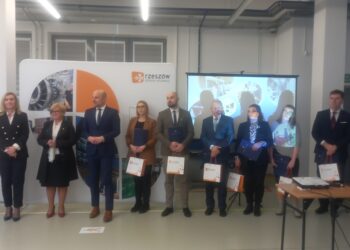 Szkolnictwo zawodowe jest na&nbsp;wysokim poziomie: Minister Barbara Nowacka w&nbsp;Rzeszowie