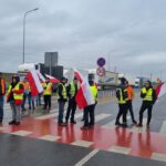 Kolejne protesty przed przejściami granicznymi i na drogach regionu. Rolnicy zaostrzają akcję (zdjęcia) 59 - Polskie Radio Rzeszów Kolejne protesty przed przejściami granicznymi i na drogach regionu. Rolnicy zaostrzają akcję (zdjęcia) - Polskie Radio Rzeszów