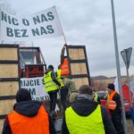 Kolejne protesty przed przejściami granicznymi i na drogach regionu. Rolnicy zaostrzają akcję (zdjęcia) 54 - Polskie Radio Rzeszów Kolejne protesty przed przejściami granicznymi i na drogach regionu. Rolnicy zaostrzają akcję (zdjęcia) - Polskie Radio Rzeszów