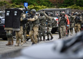 Ćwiczenia policyjnych kontrterrorystów w&nbsp;stolicy Podkarpacia (fotogaleria)