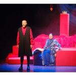 Klasyka i nowoczesność - scenografia i kostiumy w ‘’Marii Stuart’’ 8 - Polskie Radio Rzeszów Klasyka i nowoczesność - scenografia i kostiumy w ‘’Marii Stuart’’ - Polskie Radio Rzeszów