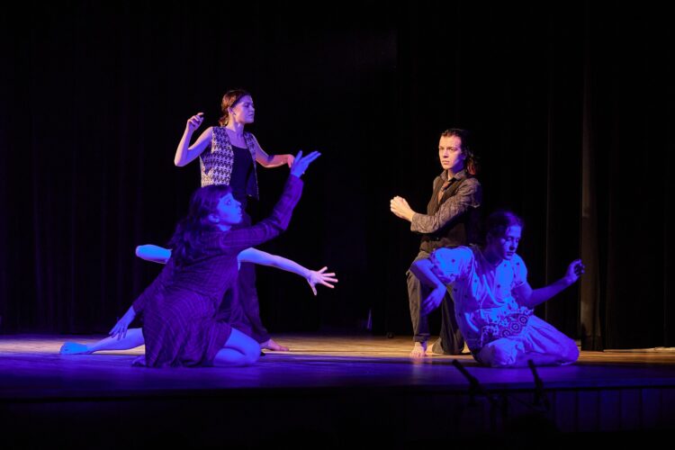 Trzeci dzień Konfrontacji Zespołów Teatralnych Małych Form w Horyńcu-Zdroju 1 - Polskie Radio Rzeszów Trzeci dzień Konfrontacji Zespołów Teatralnych Małych Form w Horyńcu-Zdroju