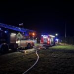 Nocny pożar domu w Buszkowiczkach (zdjęcia) 3 - Polskie Radio Rzeszów Nocny pożar domu w Buszkowiczkach (zdjęcia) - Polskie Radio Rzeszów