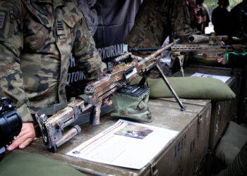 Wojsko zachęca młodych ludzi do&nbsp;wstępowania do&nbsp;armii