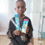 Akcja „Polskie smyki dzieciom z Afryki” organizowana przez Fundację Pro Spe 5 - Polskie Radio Rzeszów Akcja „Polskie smyki dzieciom z Afryki” organizowana przez Fundację Pro Spe - Polskie Radio Rzeszów