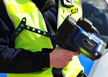 W&nbsp;ciągu dwóch godzin 27-latek dostał 22 punkty karne i&nbsp;ponad 4 tys. zł kary